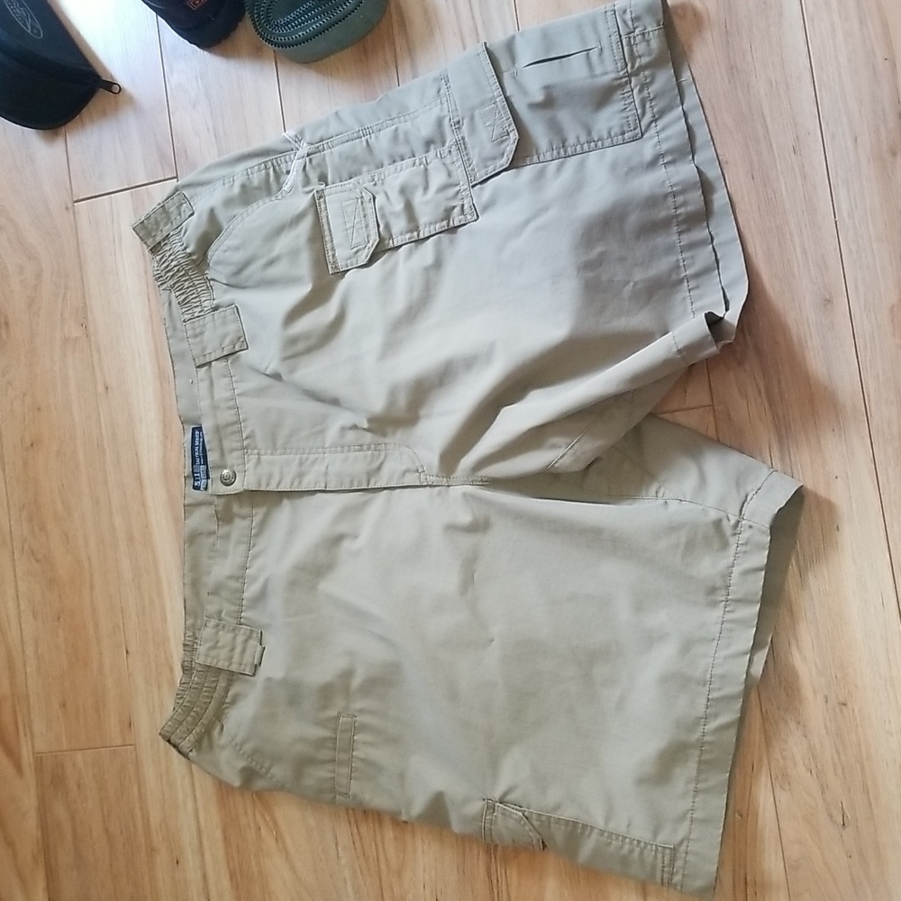 5.11 Tactical Cargo Shorts 44